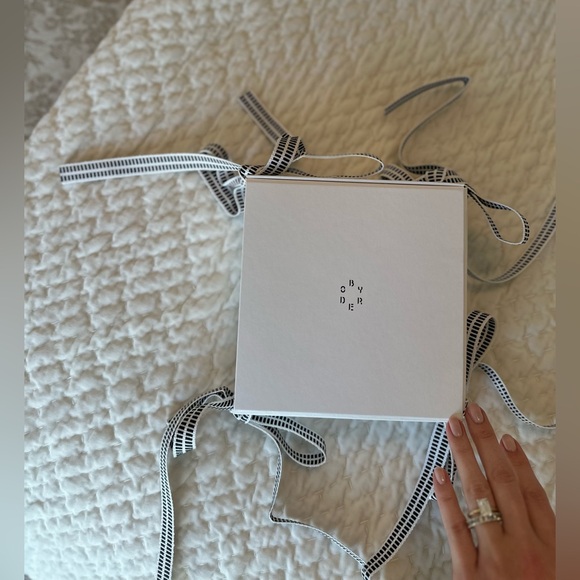 BYREDO Gift Box/Display Box - Picture 6 of 6